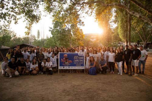 ÇYDD'li Gençler İzmir'de buluştu haberi görseli